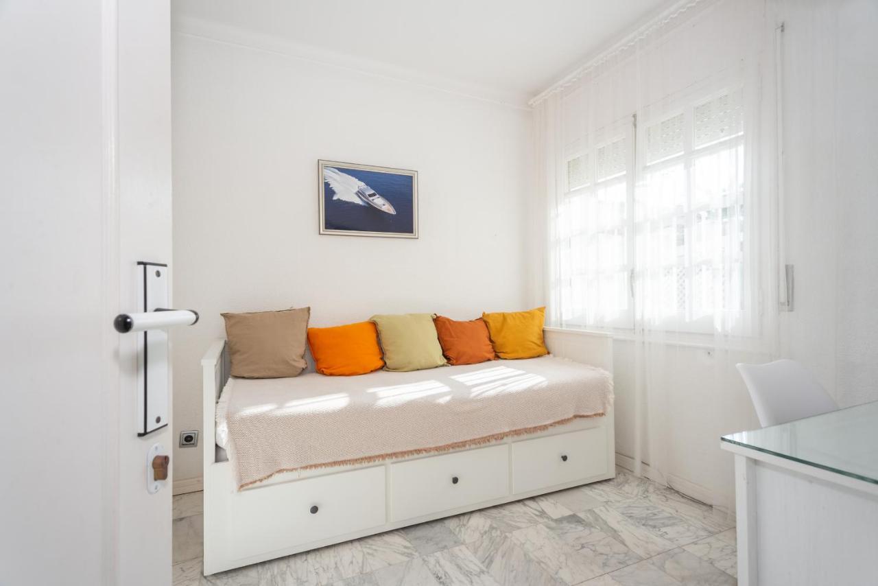 Villa Requesens On Canal Емпуриабрава Екстериор снимка