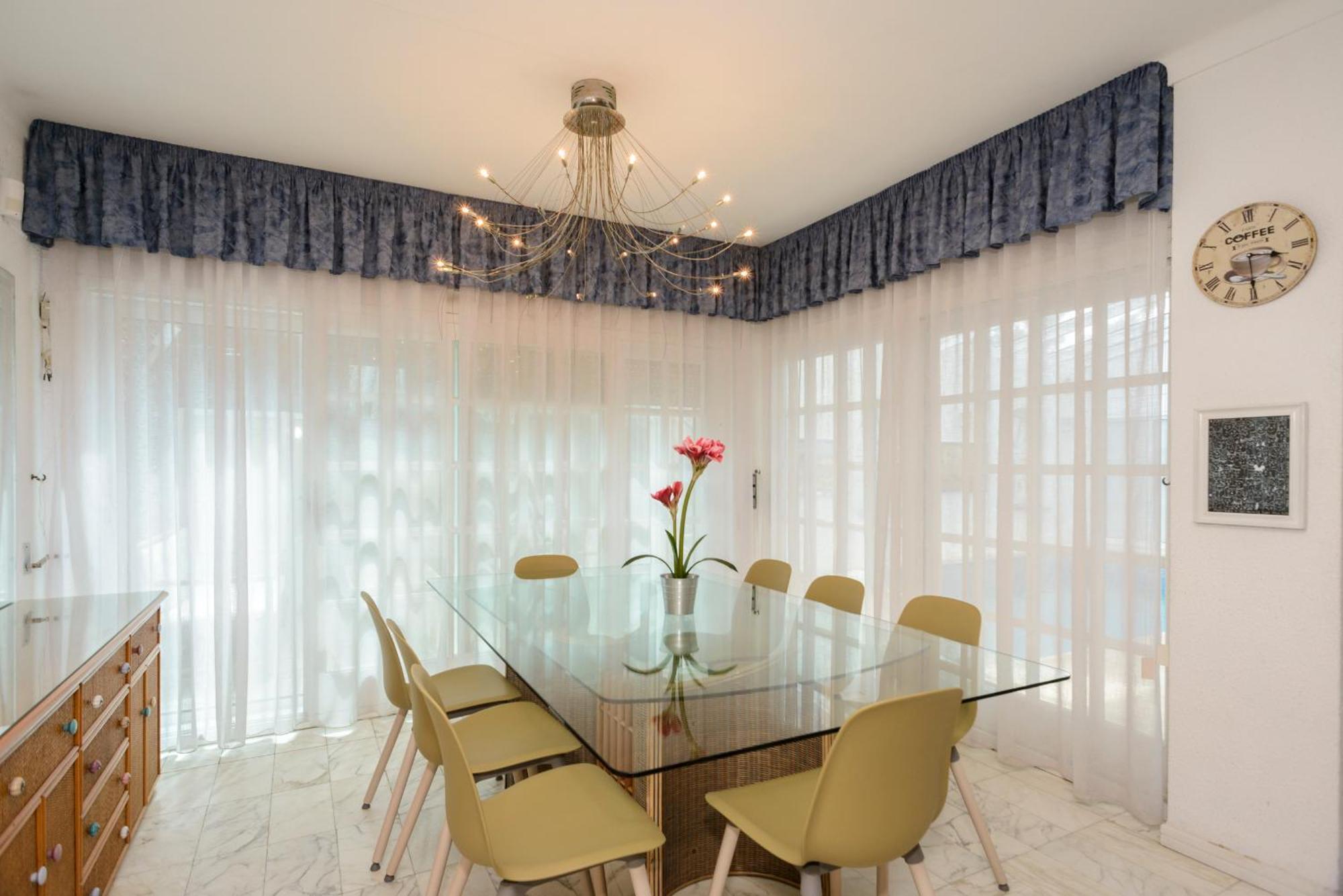 Villa Requesens On Canal Емпуриабрава Екстериор снимка