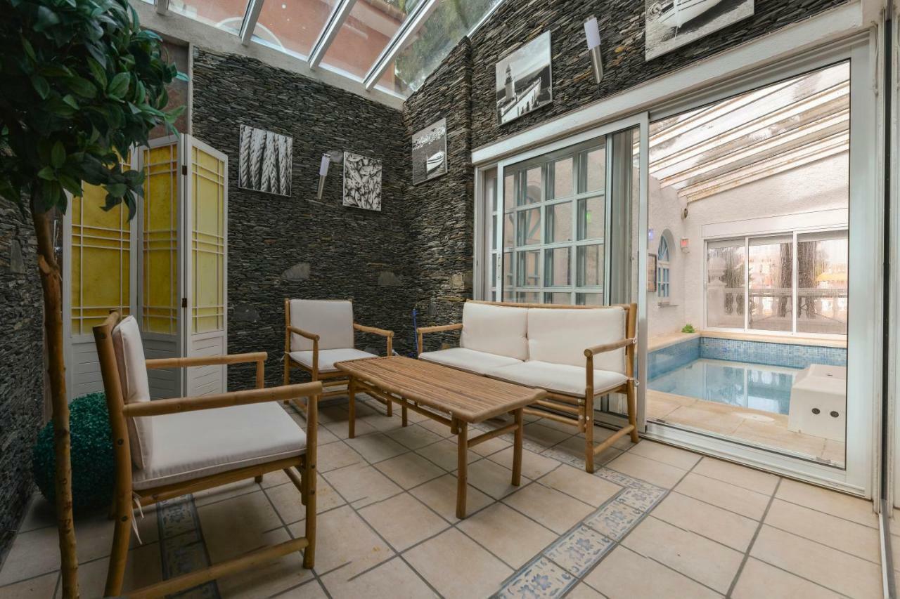 Villa Requesens On Canal Емпуриабрава Екстериор снимка