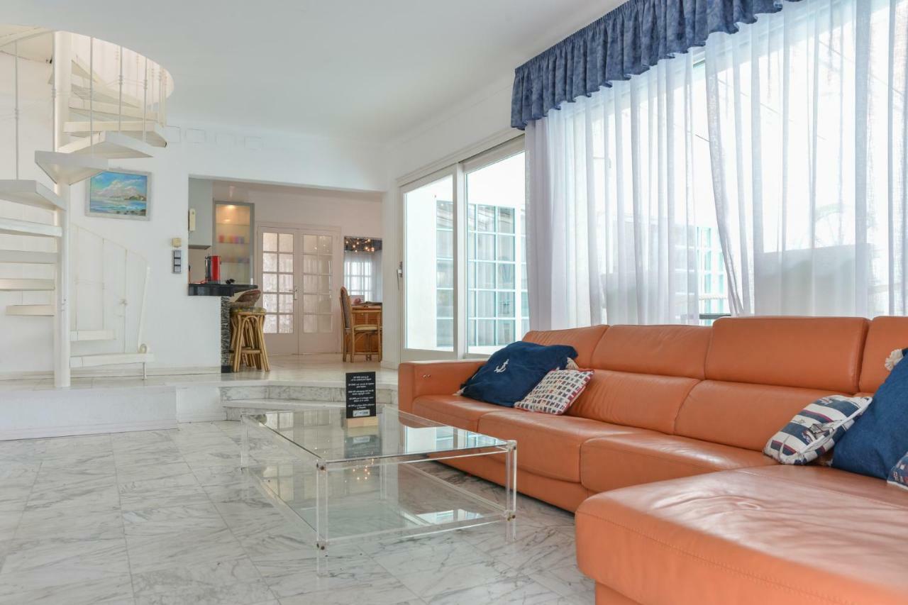 Villa Requesens On Canal Емпуриабрава Екстериор снимка