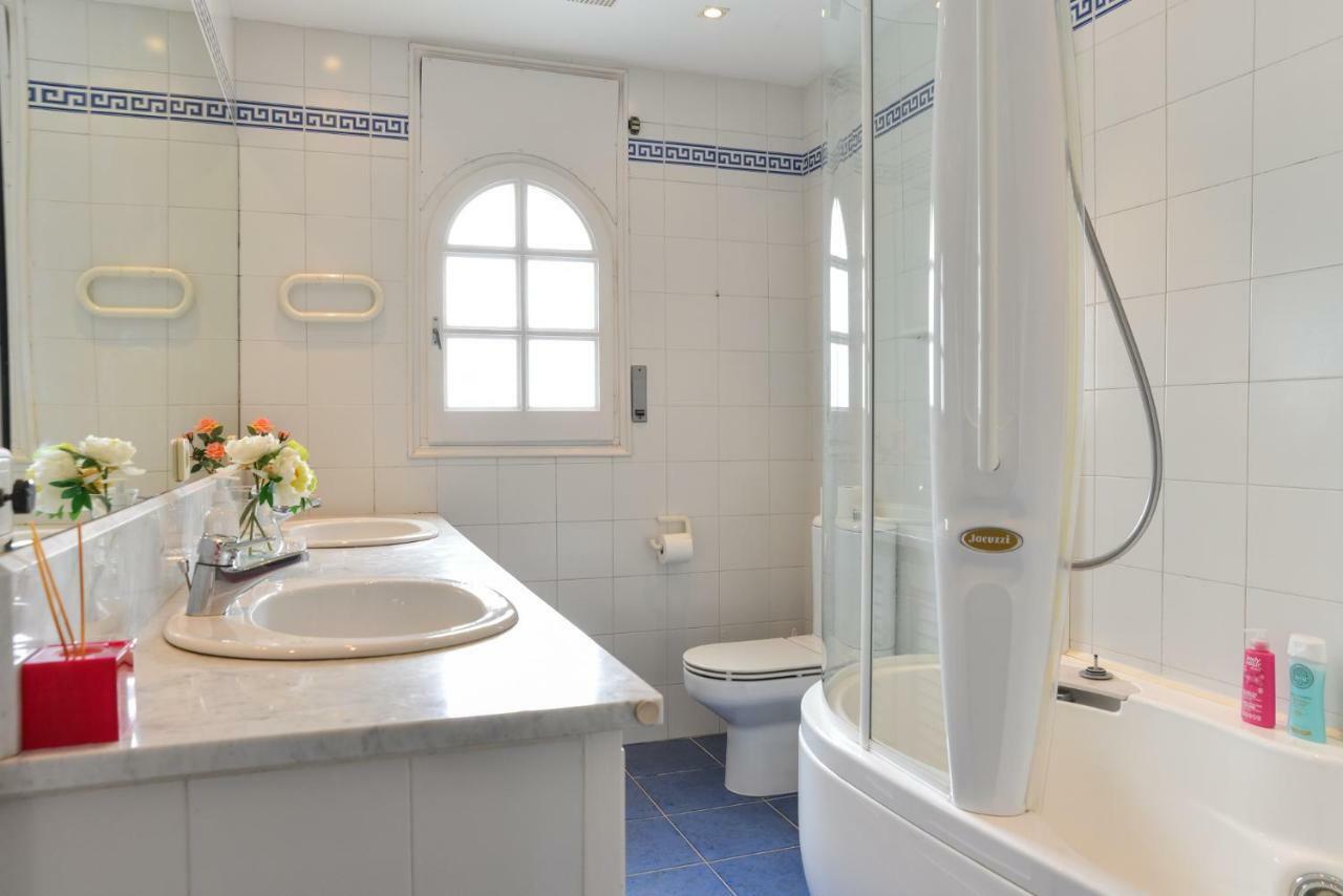 Villa Requesens On Canal Емпуриабрава Екстериор снимка